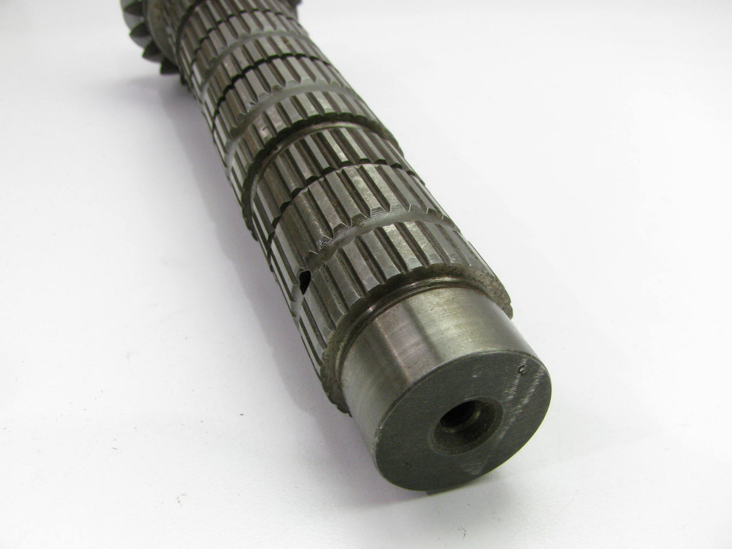 NEW - OEM Ford E9FZ-7061-C Manual Transmission Output Shaft - 5 SPEED MTX ESCORT