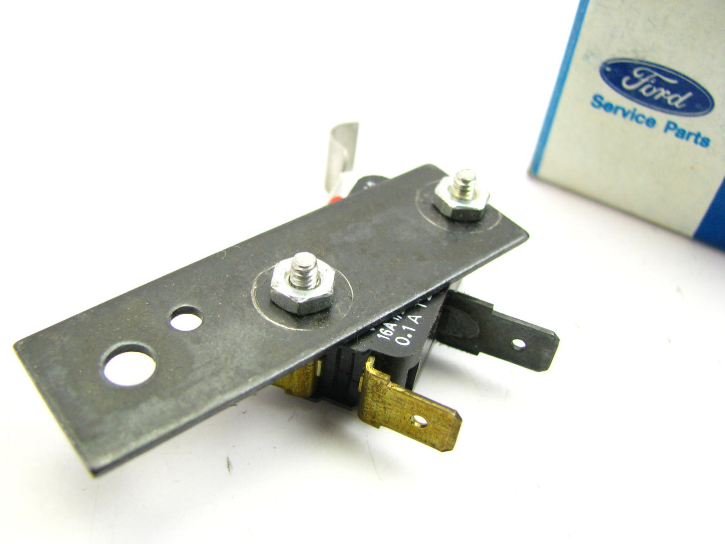 NEW - OEM Ford E9HZ-19757-A A/C Snap Switch & Bracket 1989-90 F600/900 Dealer AC