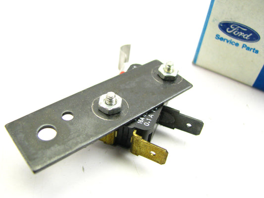 NEW - OEM Ford E9HZ-19757-A A/C Snap Switch & Bracket 1989-90 F600/900 Dealer AC