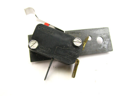 NEW - OEM Ford E9HZ-19757-A A/C Snap Switch & Bracket 1989-90 F600/900 Dealer AC