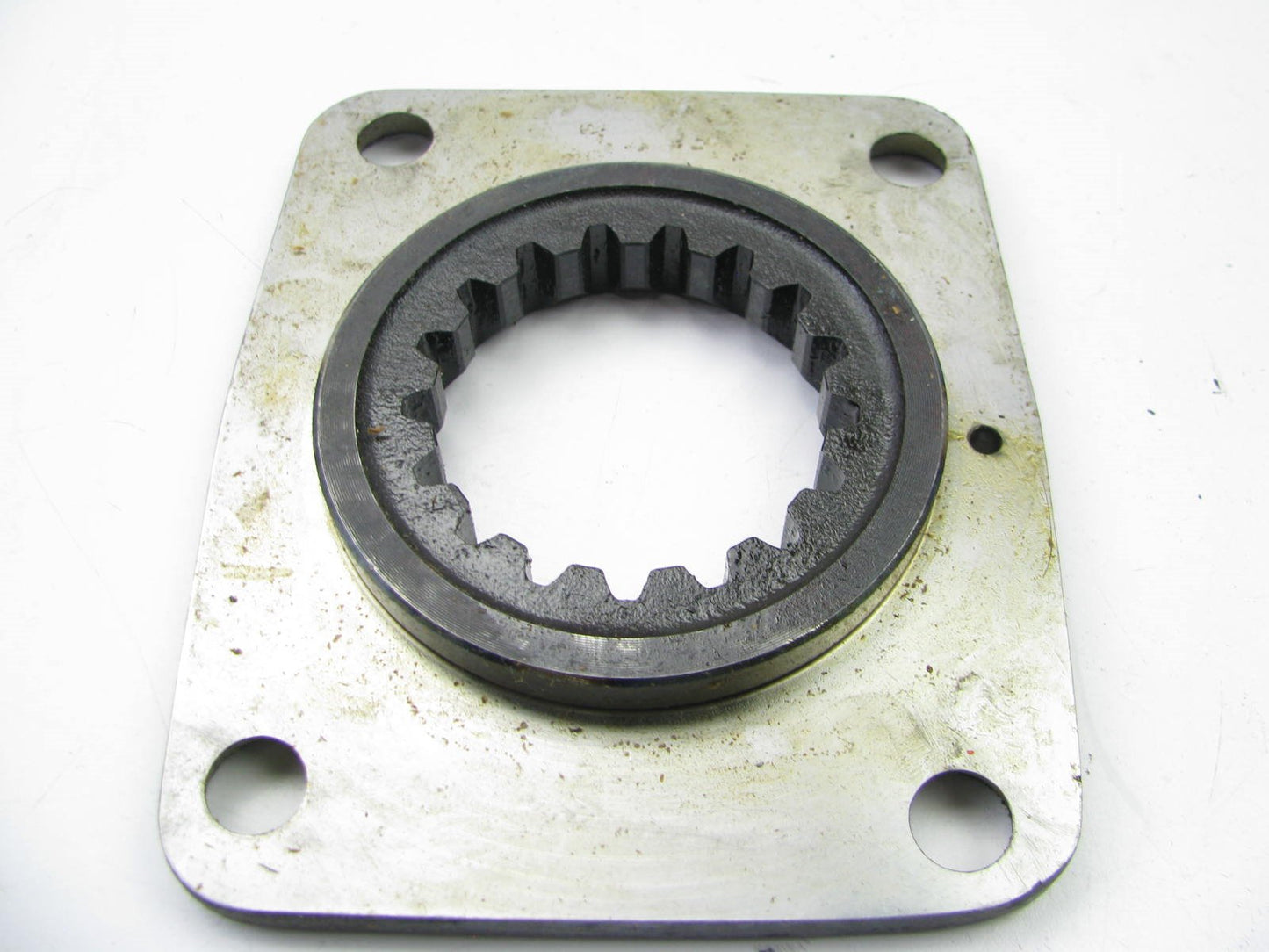 NOS OEM Ford Heavy Medium Truck E9HZ-4N301-B Rear Axle Retainer Kit