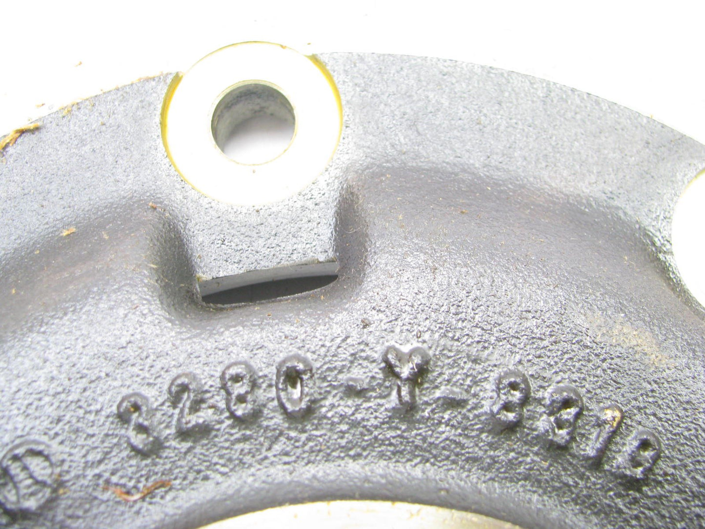 NOS OEM Ford Heavy Medium Truck E9HZ-4N301-B Rear Axle Retainer Kit