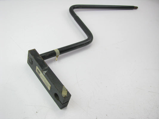 Ford E9HZ-7210-B Gear Shift Lever 1989-1990 LN800 LNT800 W/ Bench, 7 Speed 8607