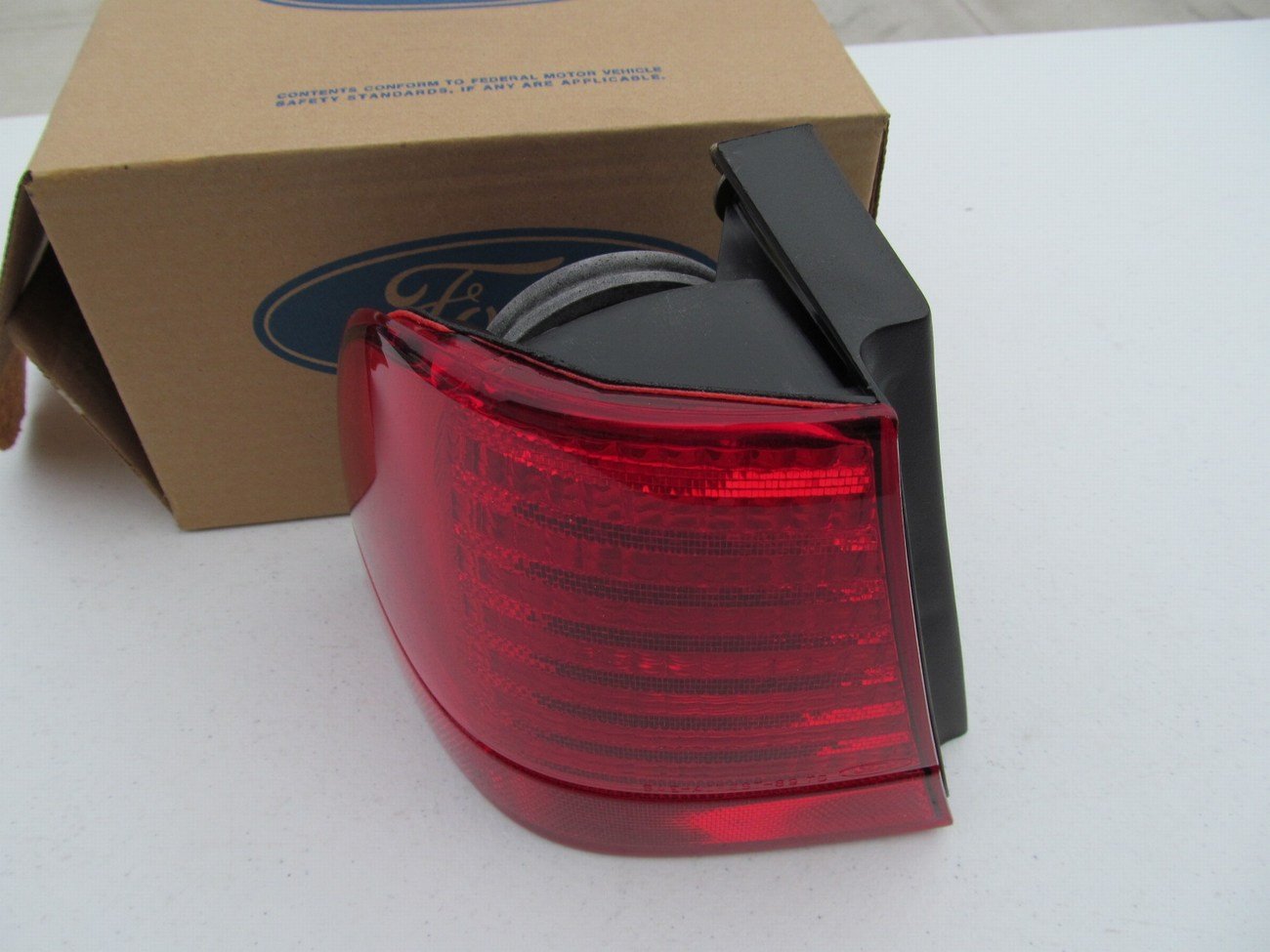 NOS Left Drivers Side Tail Light Lamp 1989-1991 Ford Thunderbird SUPERCOUPE ONLY