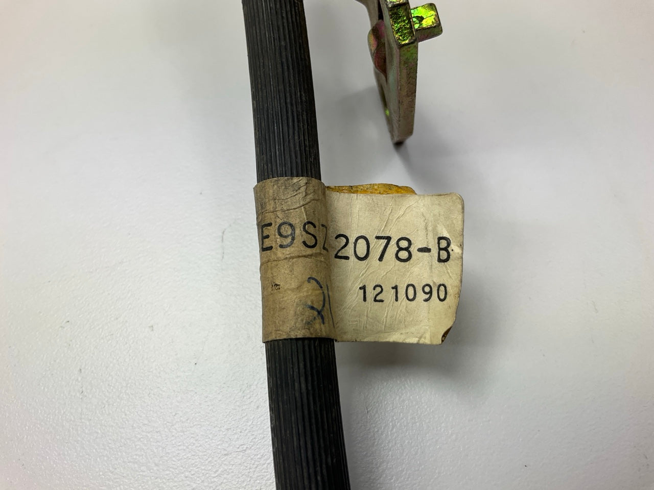 NEW - OEM Ford E9SZ-2078-B Front Right Brake Hose