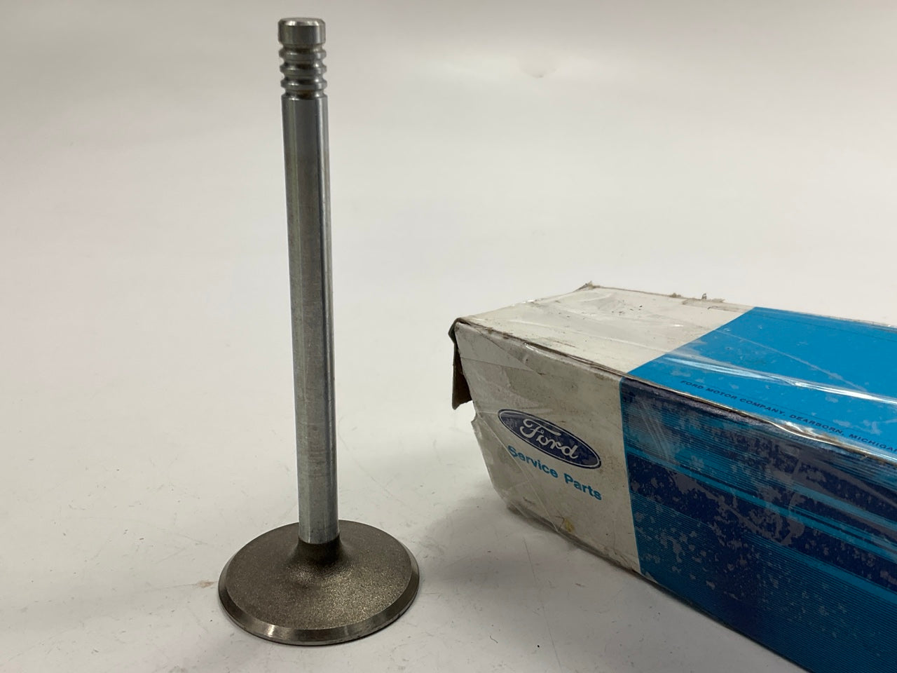 NEW - OEM Ford E9SZ-6507-A Engine Intake Valve - Standard 1982-1989 3.8L
