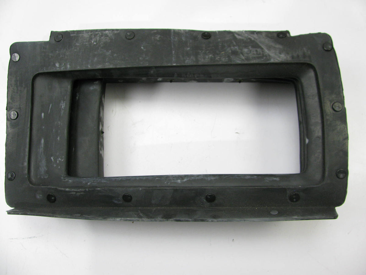 NOS - OEM Ford E9SZ-6C646-A Intercooler Duct 1989-1993 Supercoupe, XR7 3.8L S/C