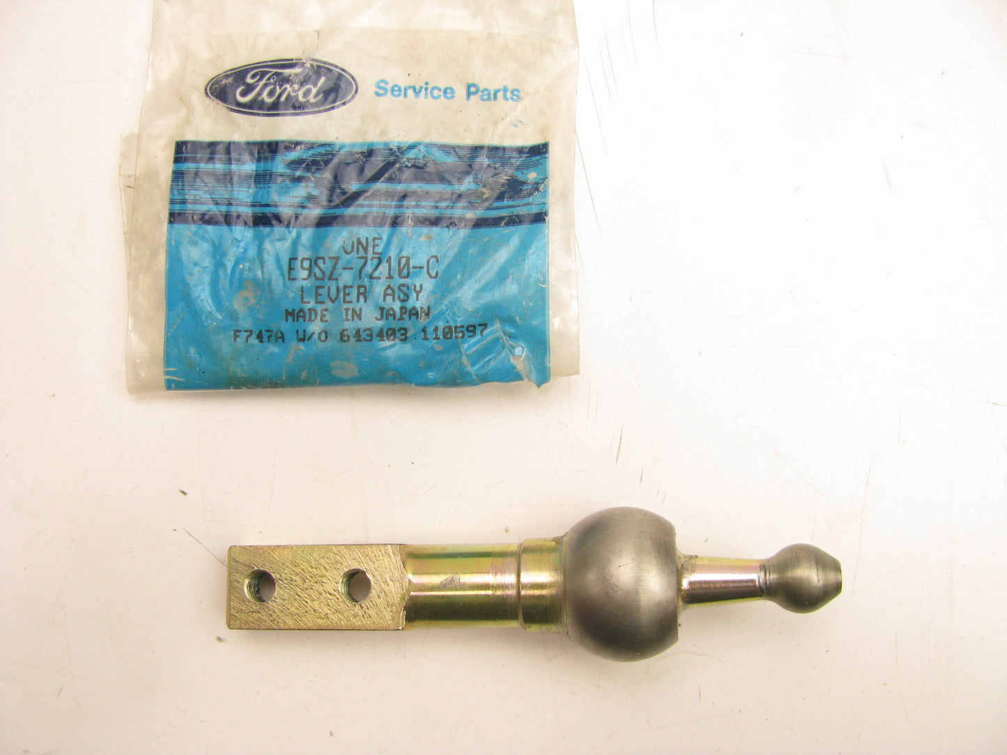 NEW GENUINE Ford E9SZ-7210-C Manual Transmission Shifter Lever 89-92 Thunderbird