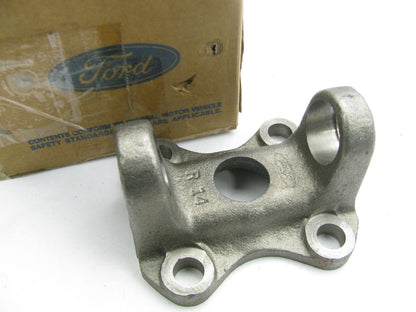 NEW - OEM Ford E9TZ-4866-A Front Drive Shaft Flange Yoke 1989-91 F Super Duty