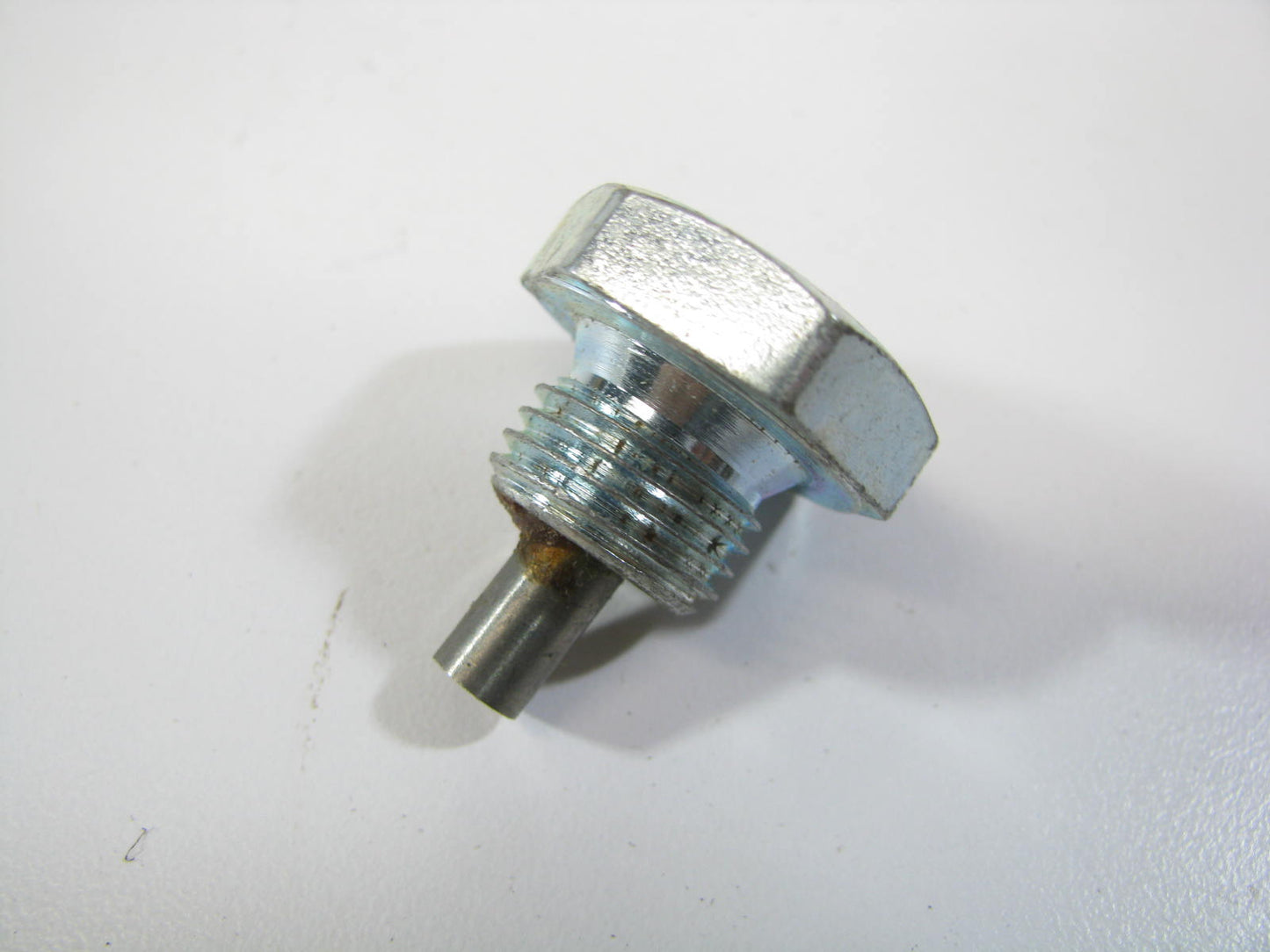 NEW - OEM Ford E9TZ-6730-B Engine Oil Drain Plug 1985-1994 6.9L 7.3L-V8 Diesel