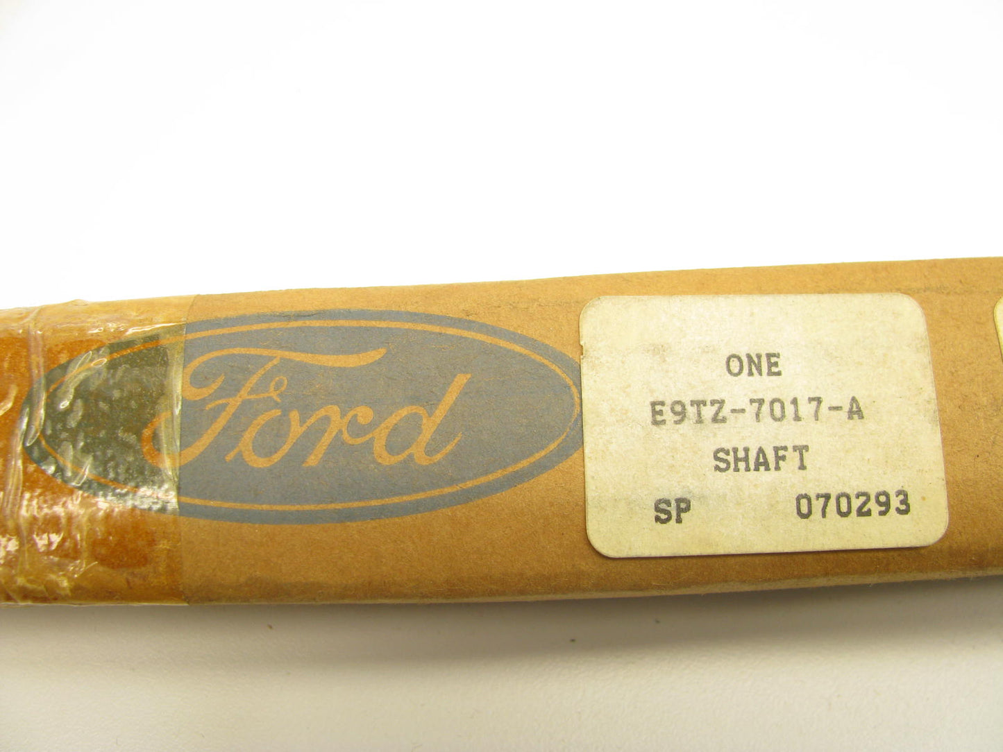 NEW - OEM Ford E9TZ-7017-A Automatic Transmission Input Shaft E4OD 14-1/16'' Long
