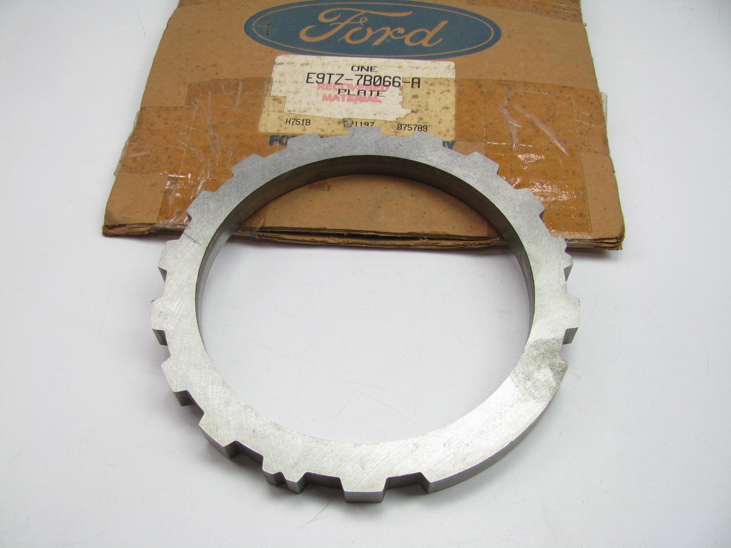 NOS OEM Ford E9TZ-7B066-A Reverse Clutch Pressure Plate 4R100 C6 Auto Trans.