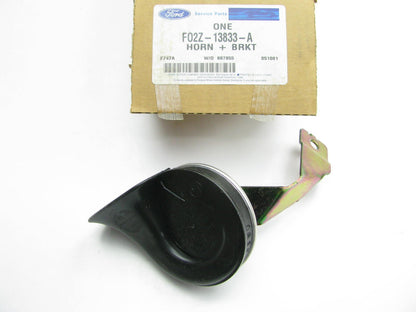 NEW GENUINE LOW-TONE Low Pitch Horn W/ Mount Bracket OEM For Ford F02Z-13833-A