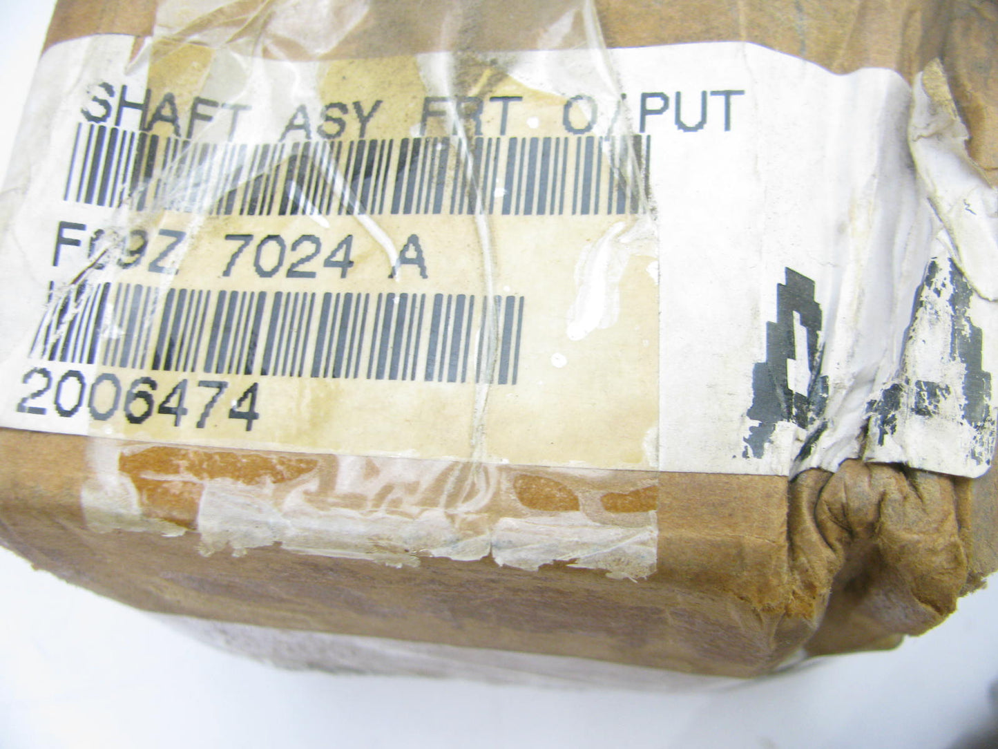 NEW - OEM Ford F09Z-7024-A Front Output Shaft For Dana 28 Transfer Case