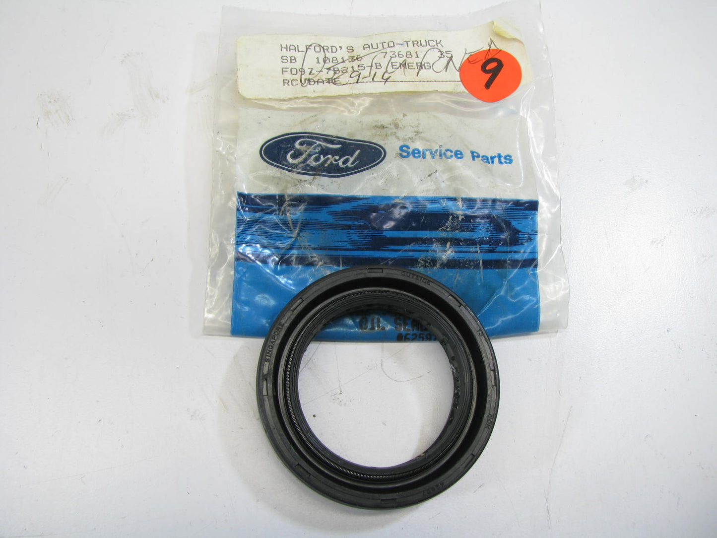 NEW - OEM Ford F09Z-7B215-B Input Shaft Seal