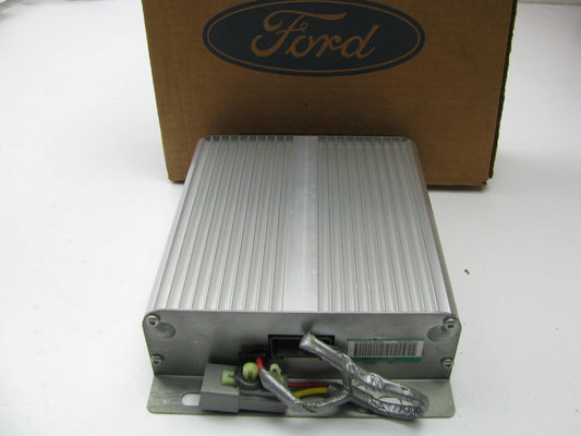 NEW GENUINE OEM Ford F0DZ-18B849-B Radio Amplifier F1DF-18C808-AA 90-91 Taurus