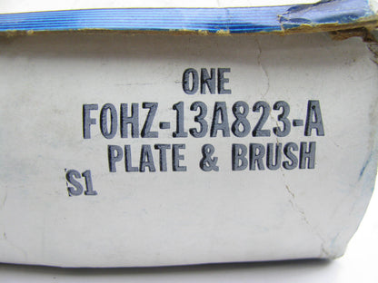 NEW - OEM Ford F0HZ-13A823-A Horn Switch Brush Plate 1990-1998 L-Series Fleet