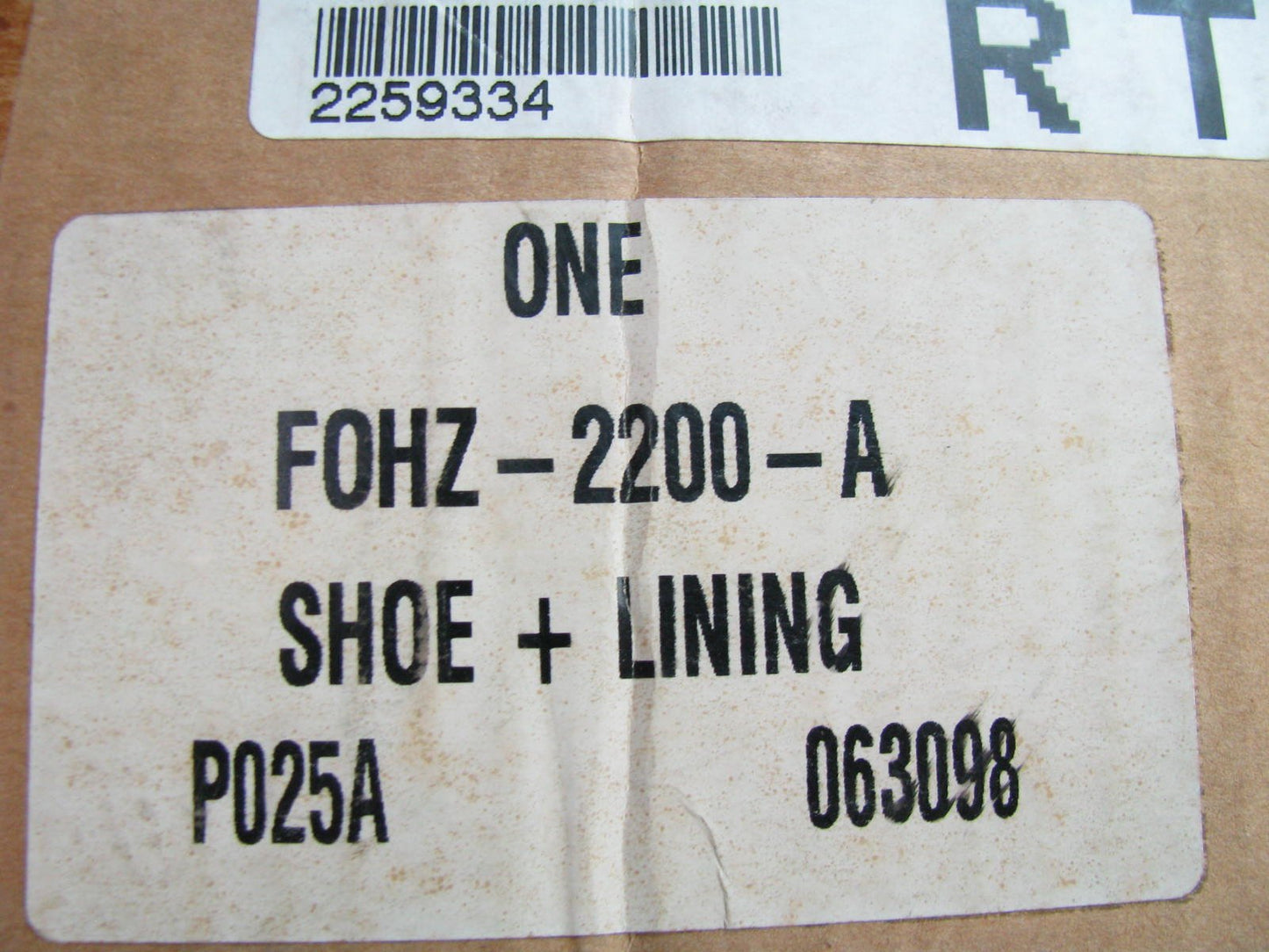 NEW GENUINE OEM Ford F0HZ-2200-A Heavy Truck Brake Shoes 15x7'' Lucas