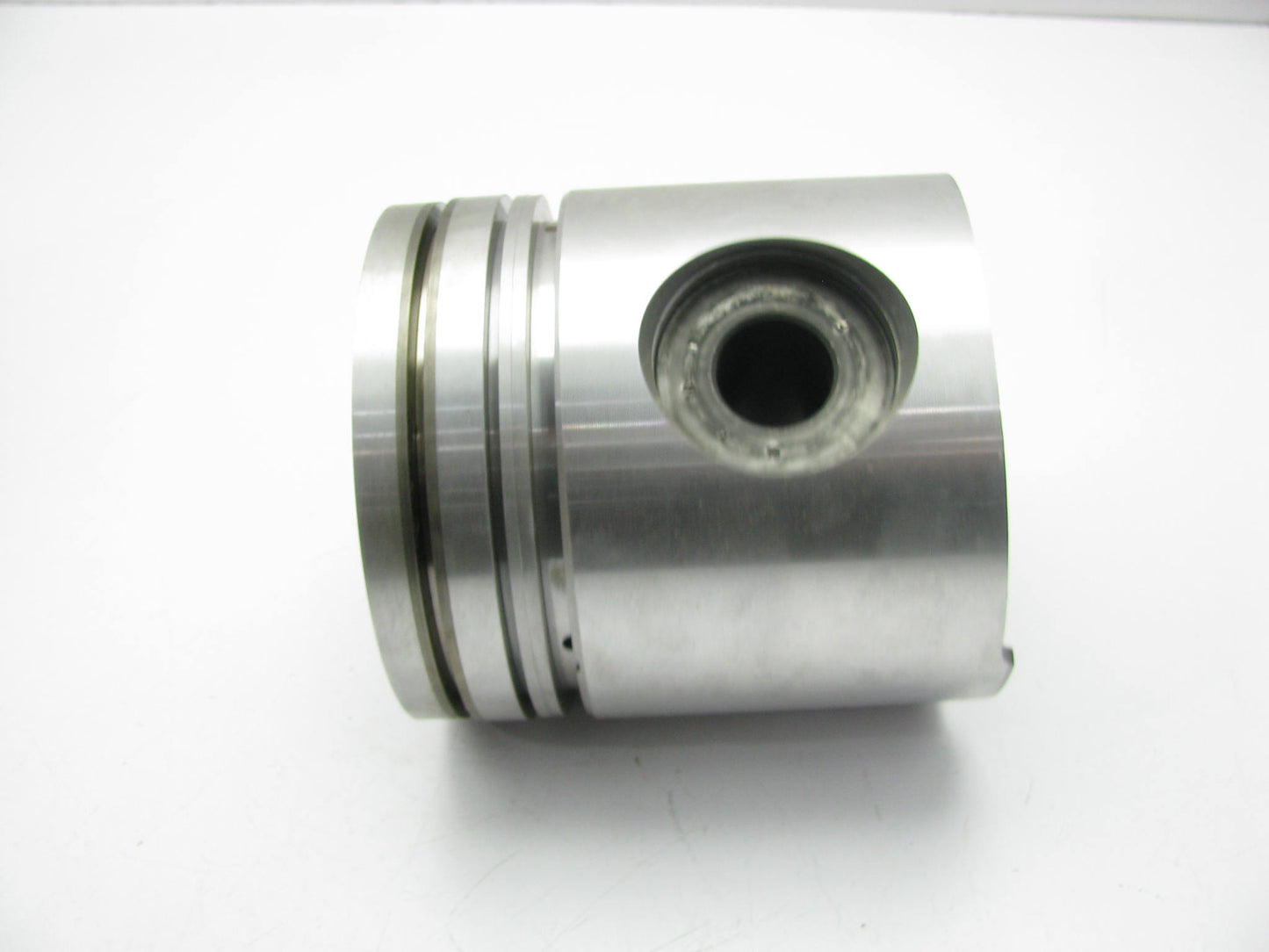 NEW - OEM Ford F0HZ-6108-C Engine Piston .020'' 1989-1990 FTO Diesel 270 HP