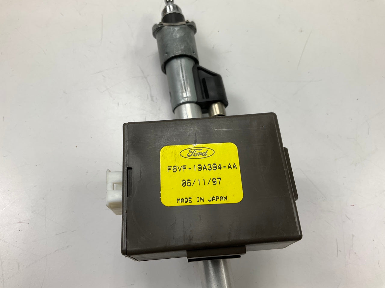 NEW GENUINE OEM Ford F0OY-18850-A Power Antenna For 1990-94 Lincoln Continental
