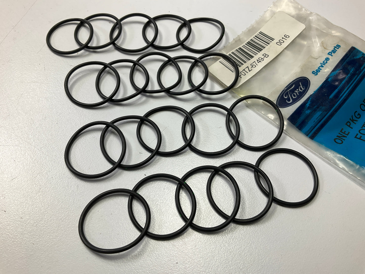 (20) NEW - OEM Ford F0TZ-6749-B Engine Oil Cooler Bolt O-Ring