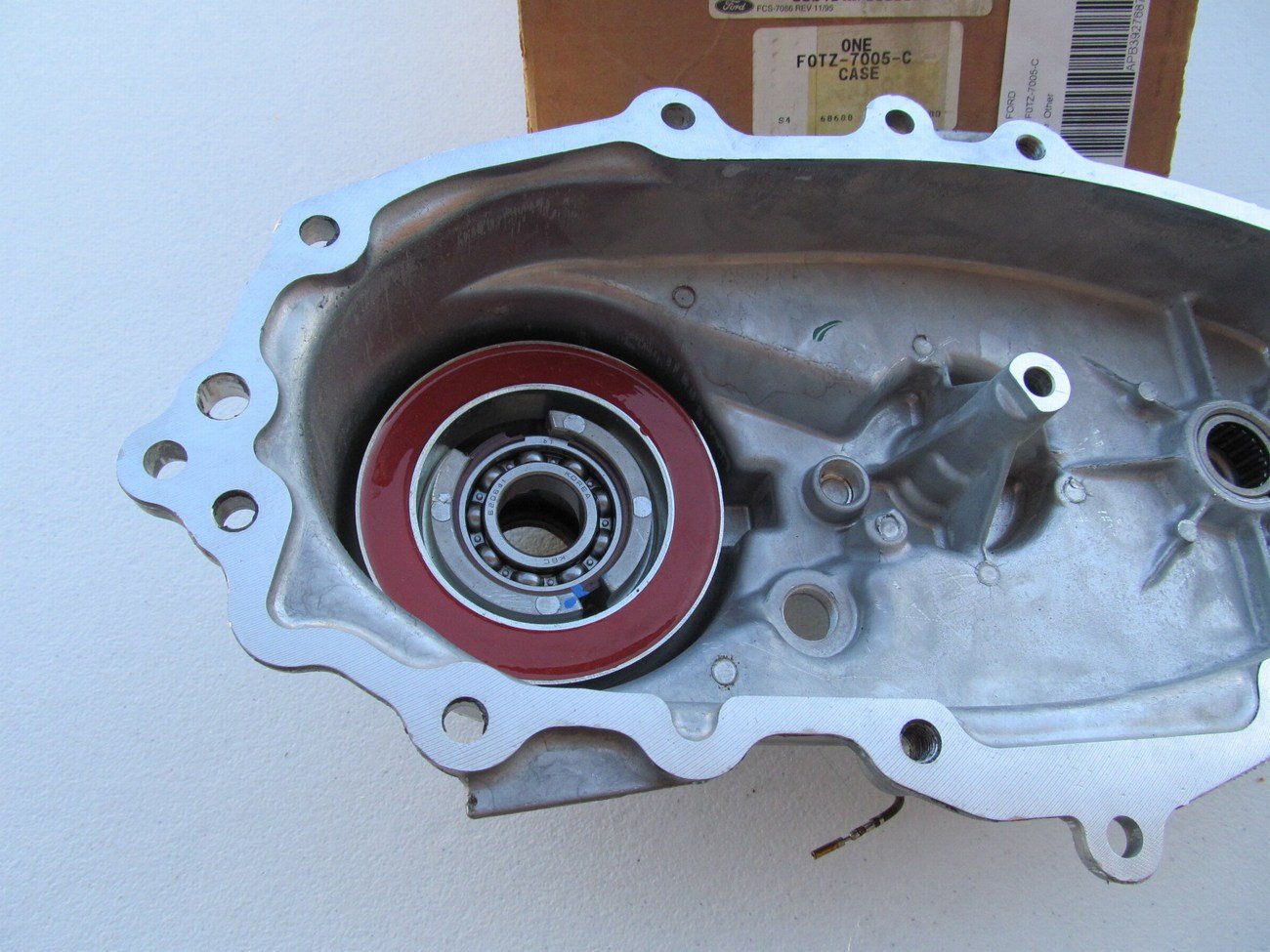 NEW - OEM Ford F0TZ-7005-C BORG WARNER 1354 Transfer Case EMPTY Rear Housing