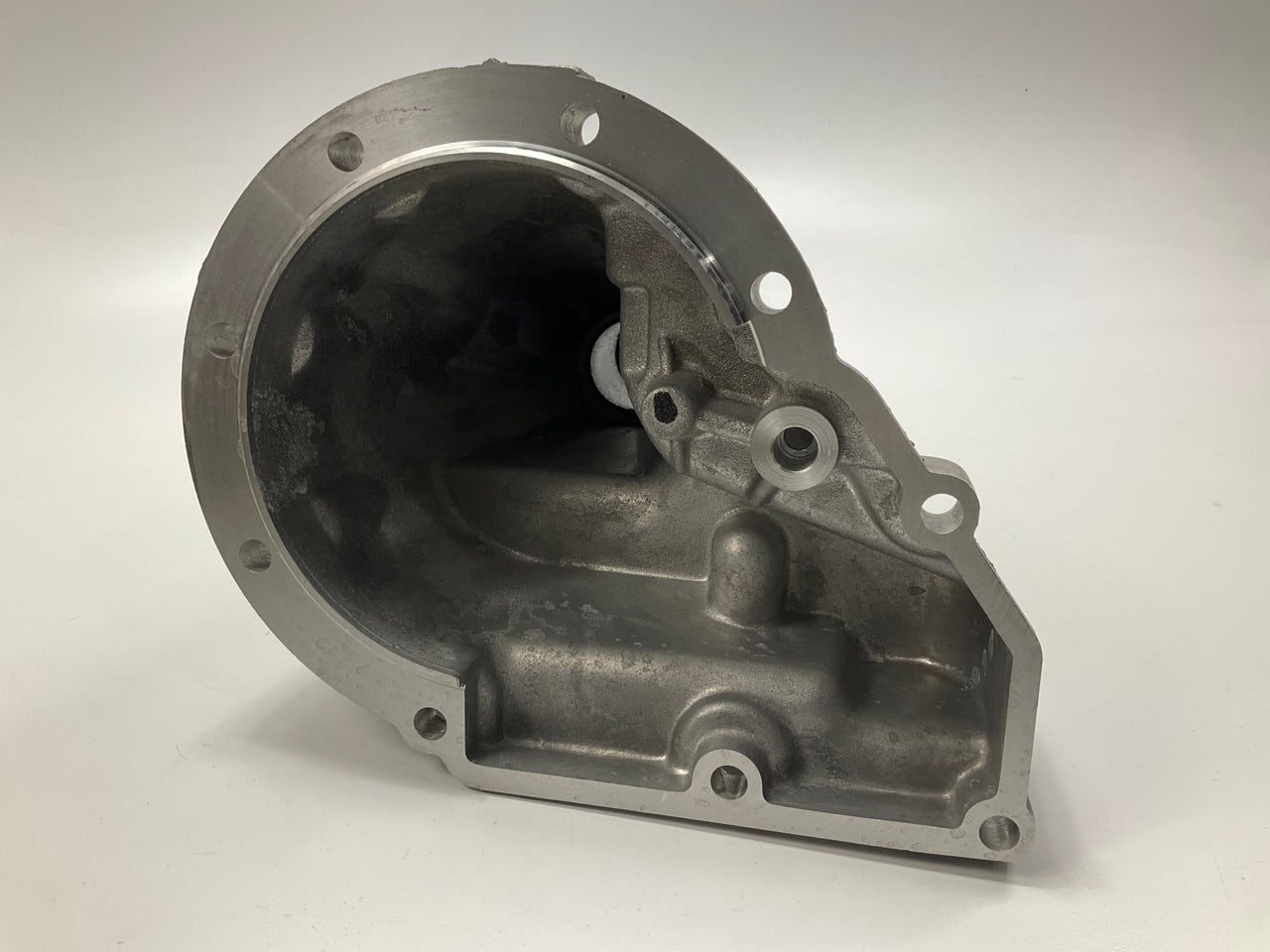 NEW Ford F0TZ-7A040-A Transmission Tail Shaft Housing E4OD 4R100 E9TP-7A040-FA