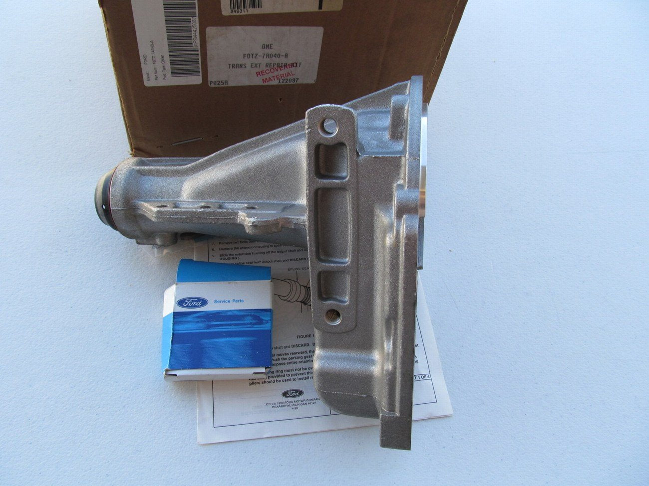 NEW Ford F0TZ-7A040-A Transmission Tail Shaft Housing E4OD 4R100 E9TP-7A040-FA