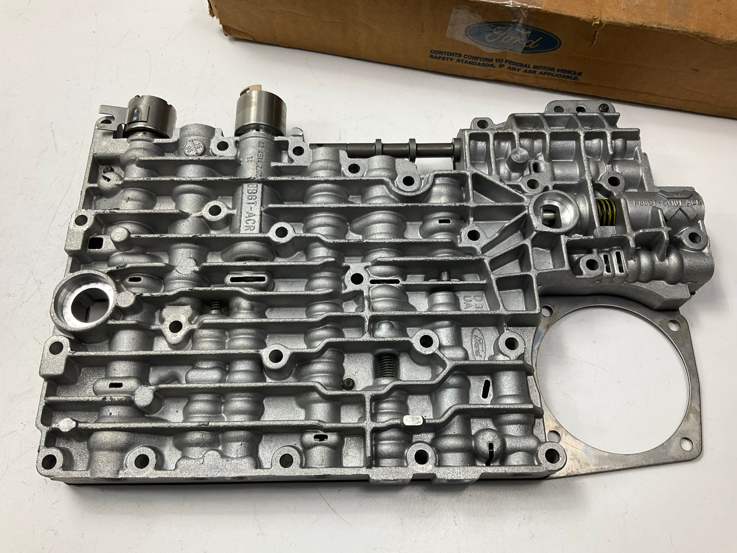 NEW - OEM Ford F0TZ-7A100-C Auto Transmission Valve Body 1990 4.0L-V6 A4LD 4WD