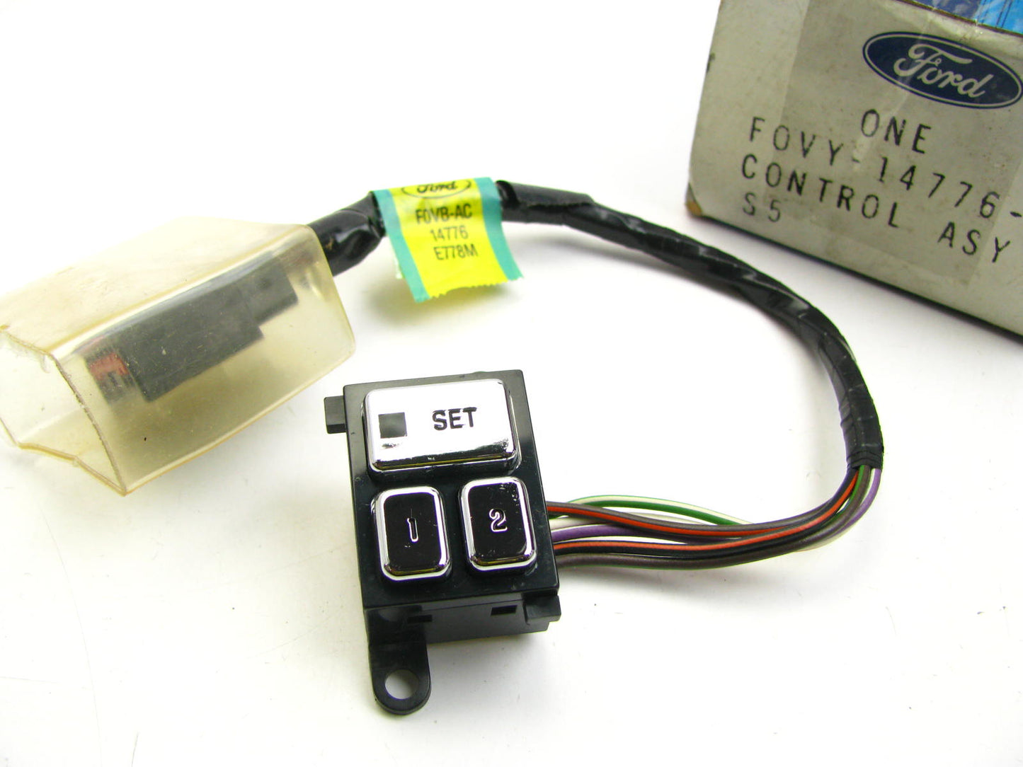 NEW - OEM Ford F0VY-14776-A Seat Memory Control Switch 1990-94 Lincoln Town Car