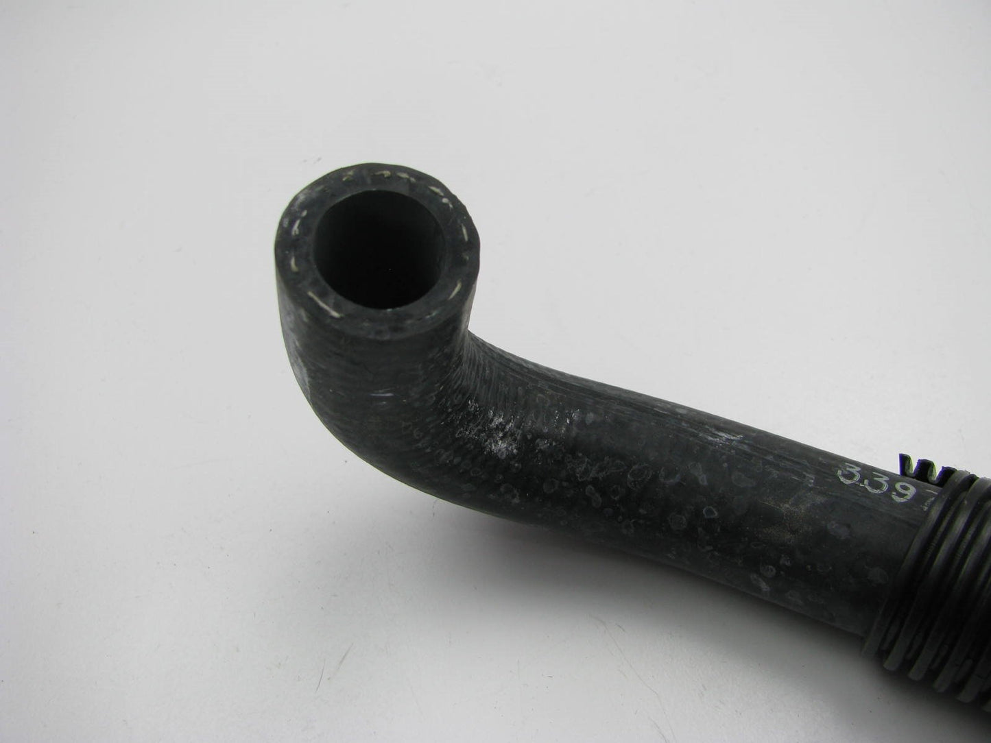 NEW OEM Ford F0VY-18472-A Valve To Intake Manifold HVAC Molded Heater Hose