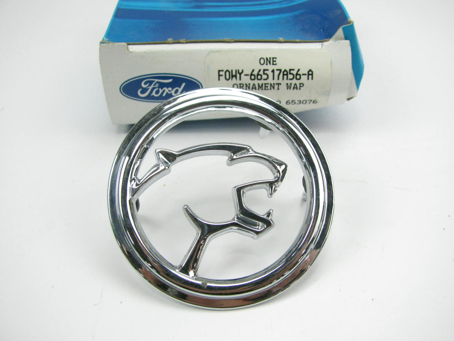 NEW - OEM Ford F0WY-66517A56-A Right Quarter Panel Ornament 1990 Cougar XR7