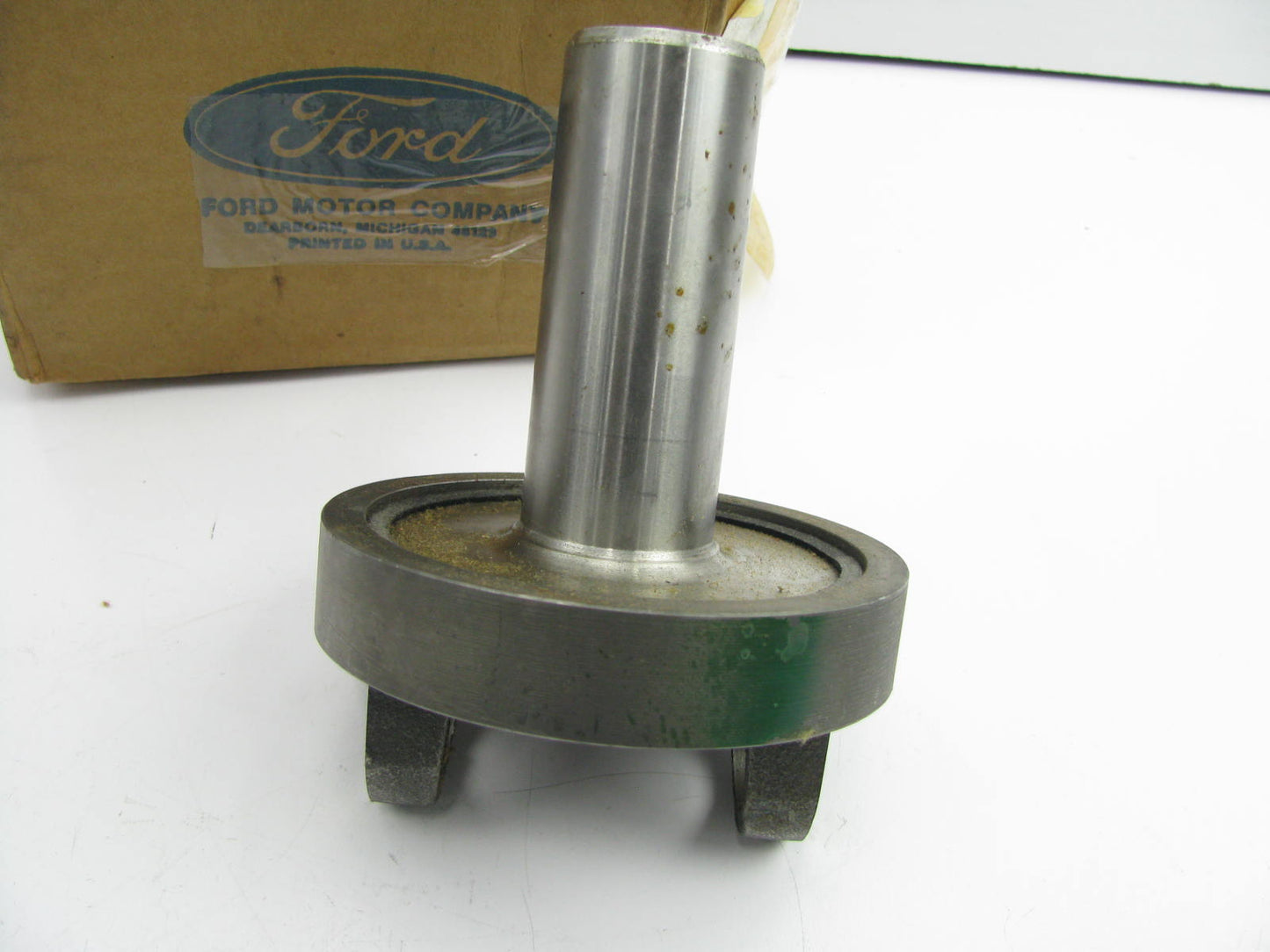 NEW - OEM Ford F19Z-4841-A Front Slip Yoke Flange For 93-97 Aerostar 4WD