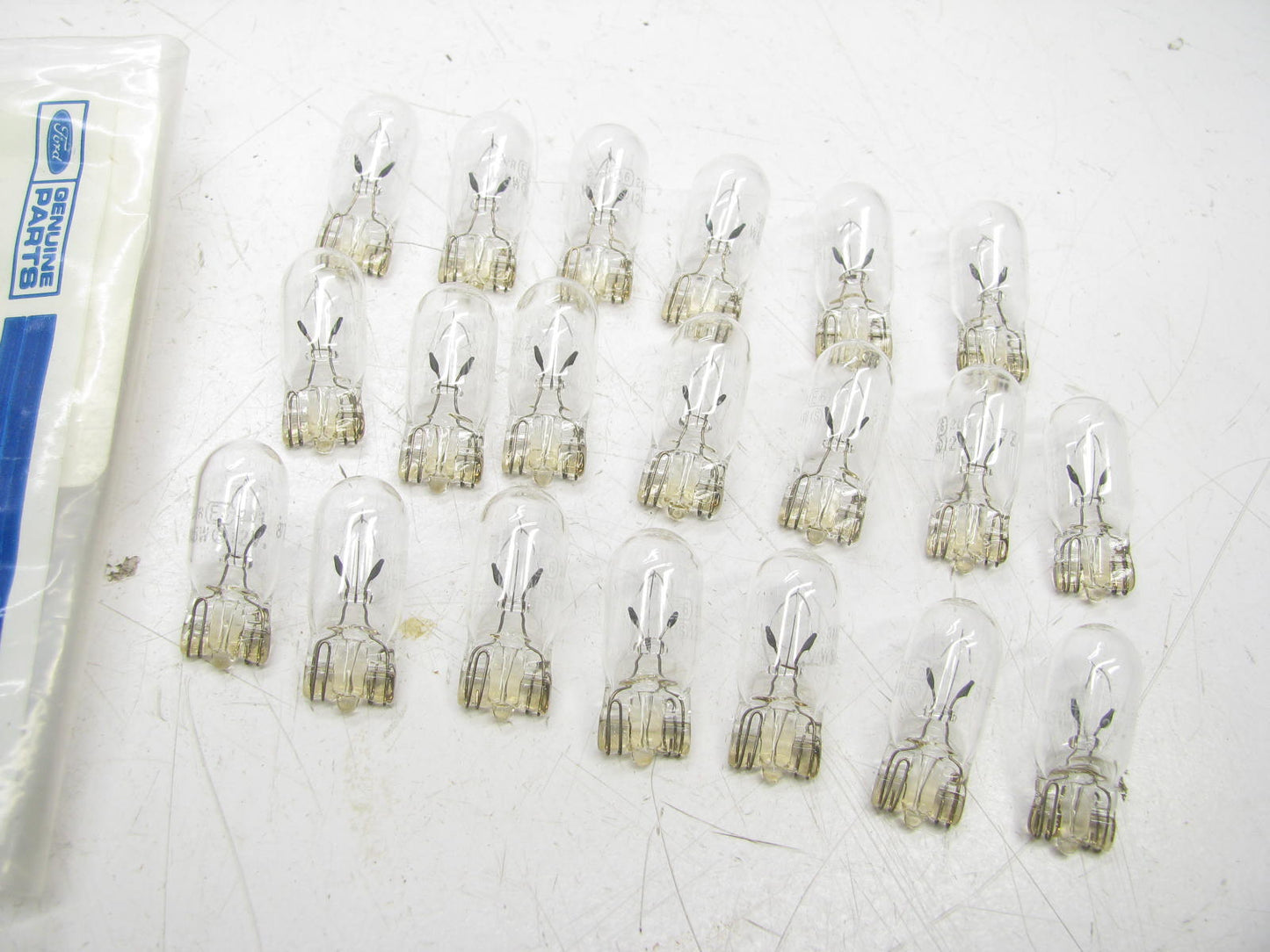 (20) NEW - OEM Ford F1CZ-13466-D Miniature Light Bulbs # 2825