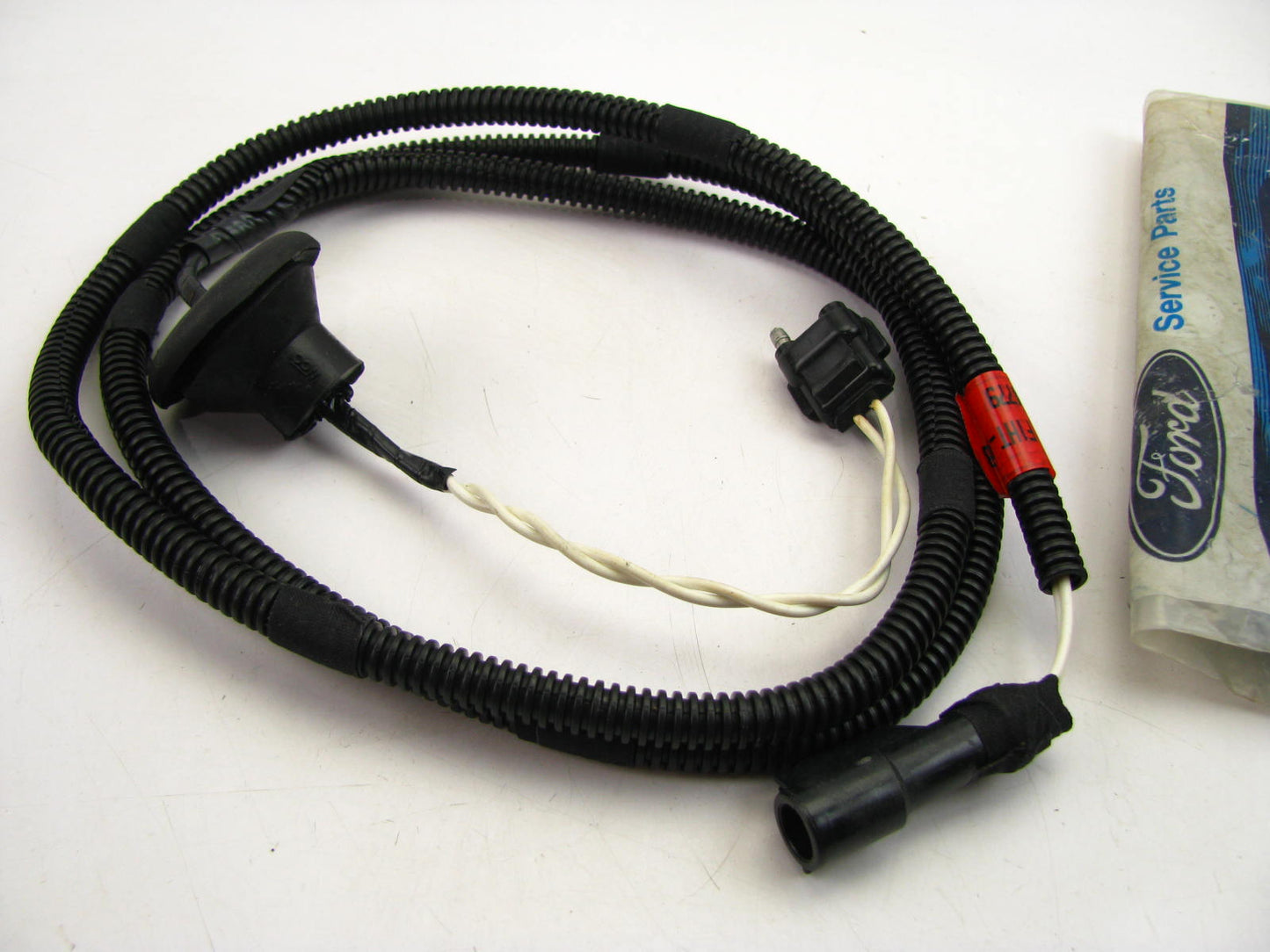NEW - OEM Ford F1HZ-14779-A Front Turn Signal Wiring Harness 1991-1997 L-Series