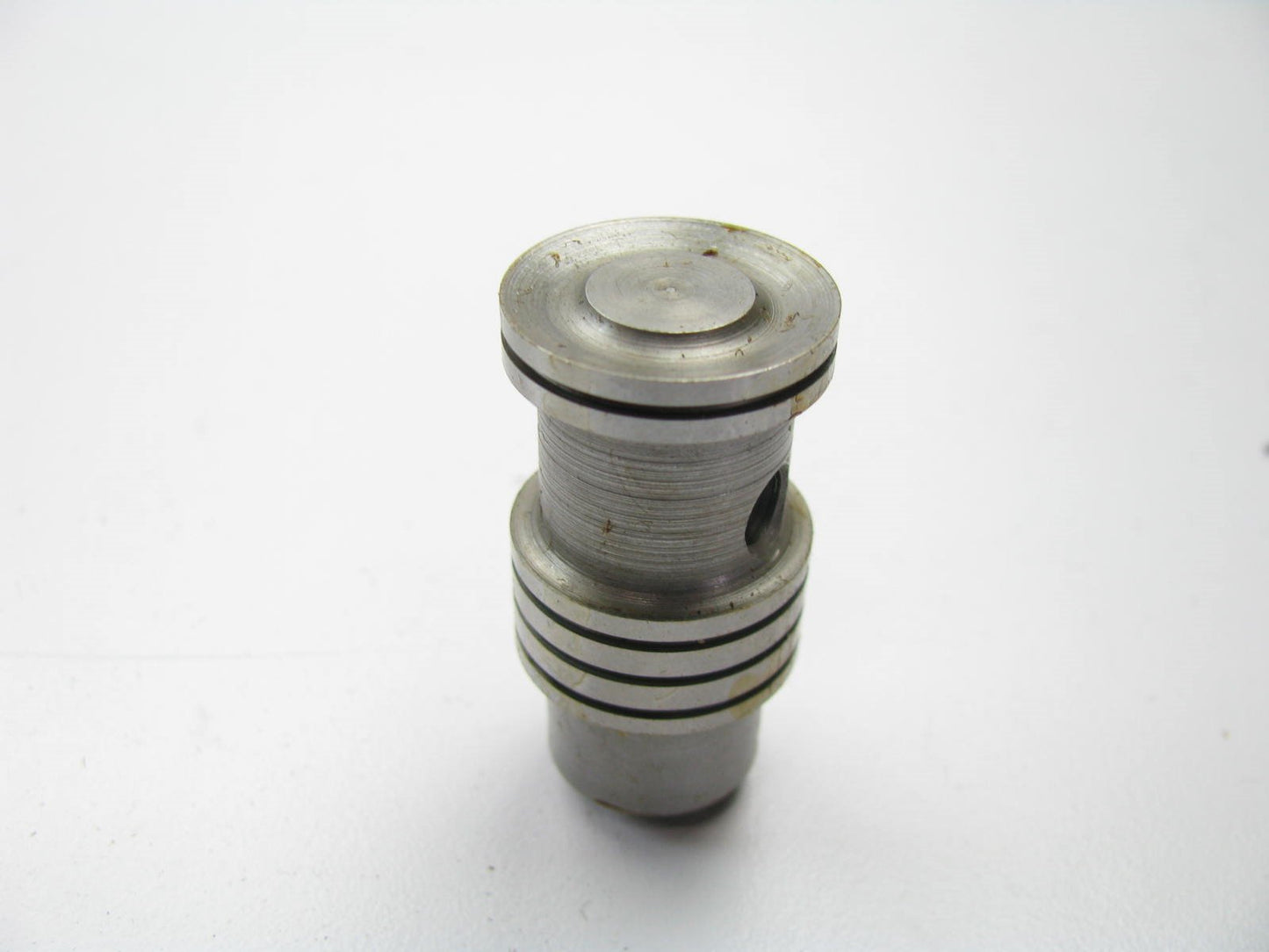 NOS - OEM Ford F1HZ-3A561-A Power Steering Valve - 1991-Up Medium Truck
