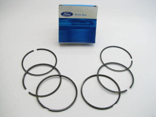 DOES 2 PISTONS - NEW Ford F1HZ-6148-CA .030 Piston Rings For 6.6L 401 FTO Diesel