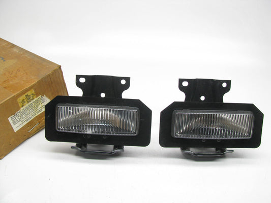 DAMAGED - Ford F1SZ-15200-NL-D Front Fog Light Lamp Kit For 1989-91 Thunderbird