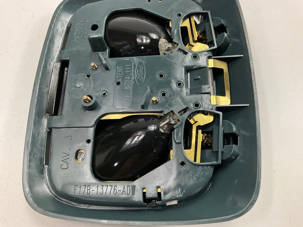 NEW - OEM Ford F1TZ-13776-AAB Interior Dome Lamp Light WILLOW 1991-01 Explorer