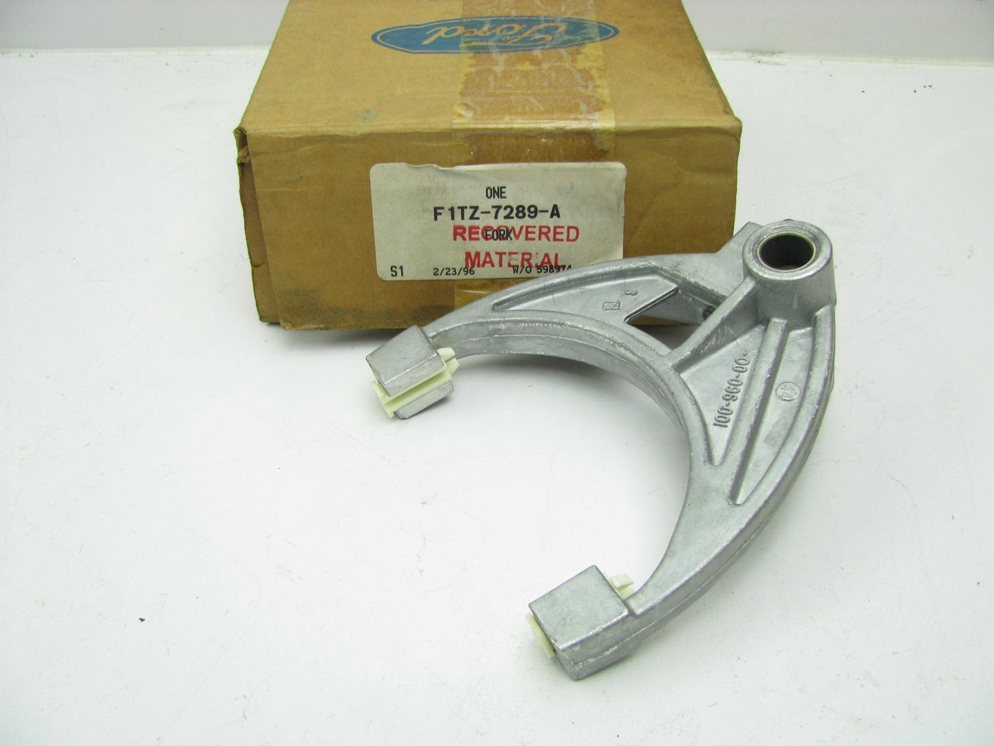 NEW - OEM Ford F1TZ-7289-A Manual Transmissions Gear Shift Fork 1987-1997 BW1356