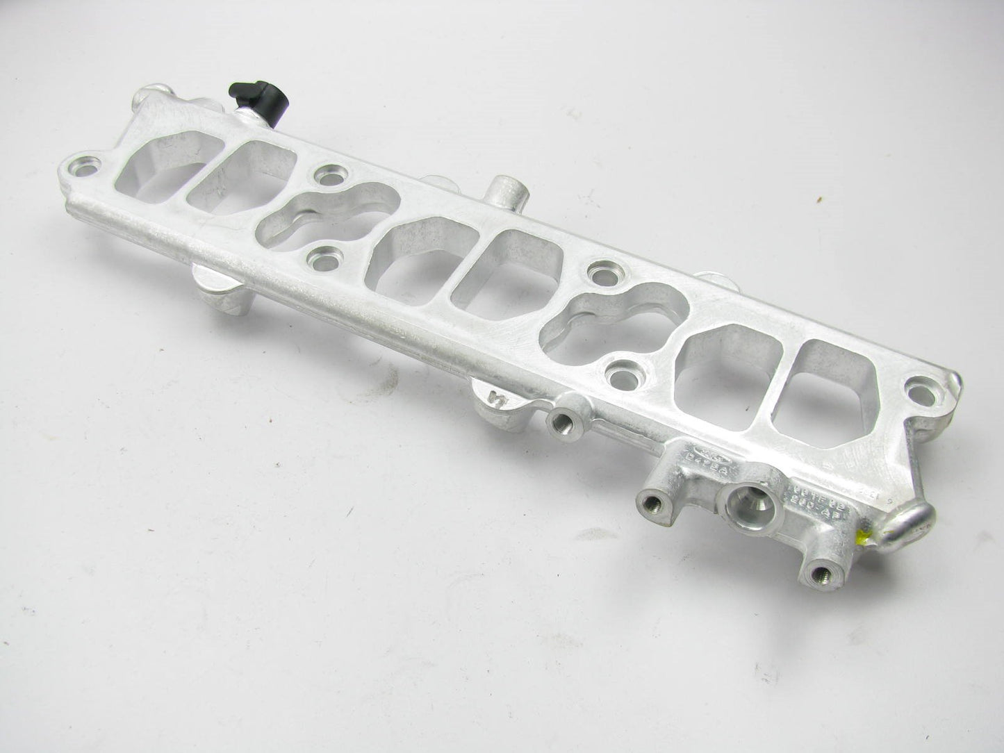 NEW - OEM Ford F1TZ-9D280-B Fuel Rail Manifold 1990-1995 Aerostar Ranger 4.0L