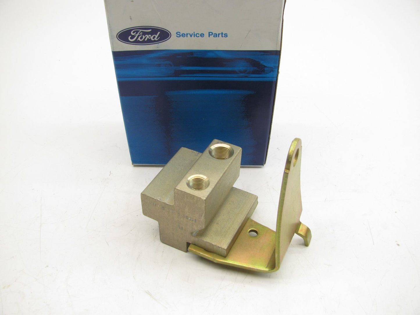 NEW GENUINE 1991 Lincoln Town Car NON-ABS Brake Proportioning Valve F1VY-2C320-A