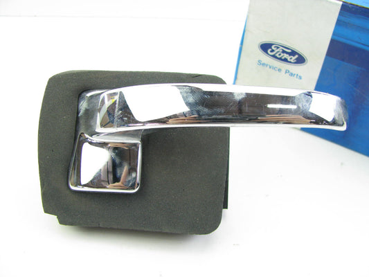 NEW - OEM Ford F1VY-5421818-A Front Right Interior Door Handle 1990-91 Town Car