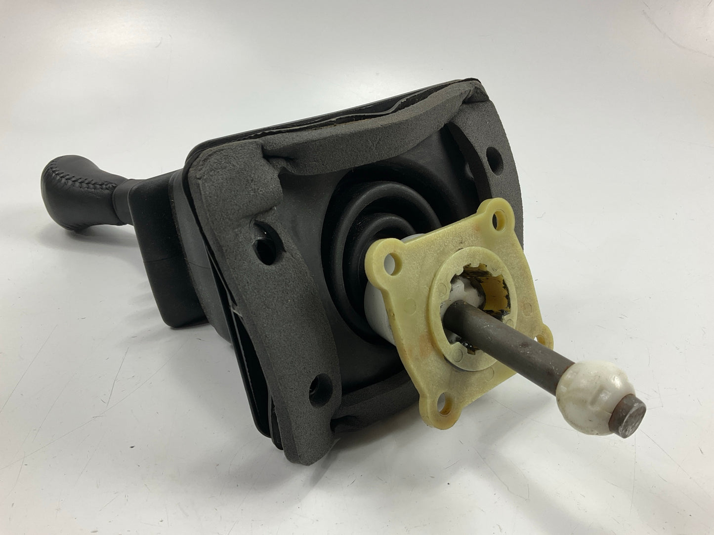 NEW - OEM Ford F23Z-7210-A 5 Speed Manual Transaxle (MTX) Shifter Assembly