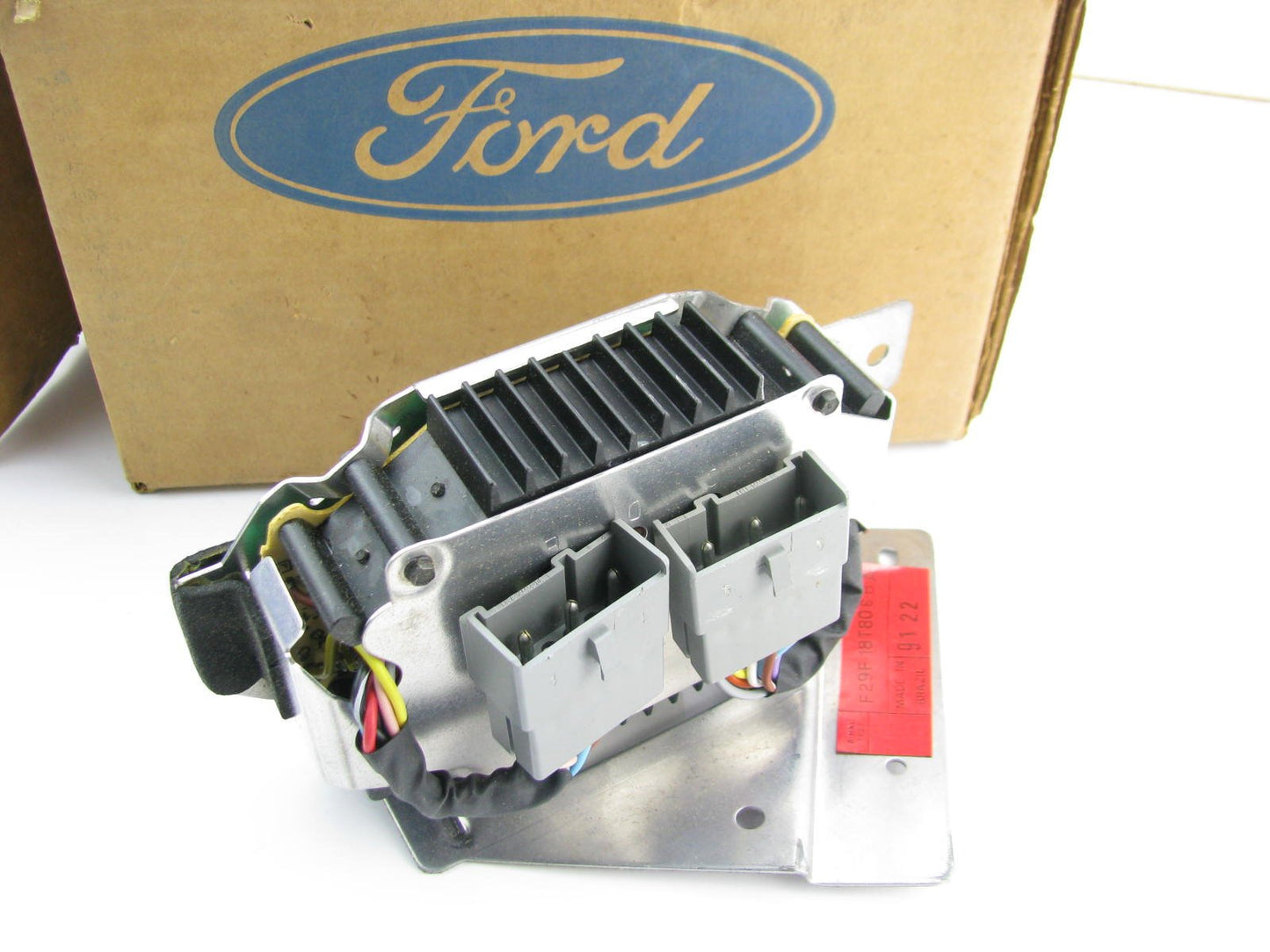 NOS OEM Ford F29Z-18B849-A Radio Amplifier  1992-1994 Aerostar  F29F-18T806-BA