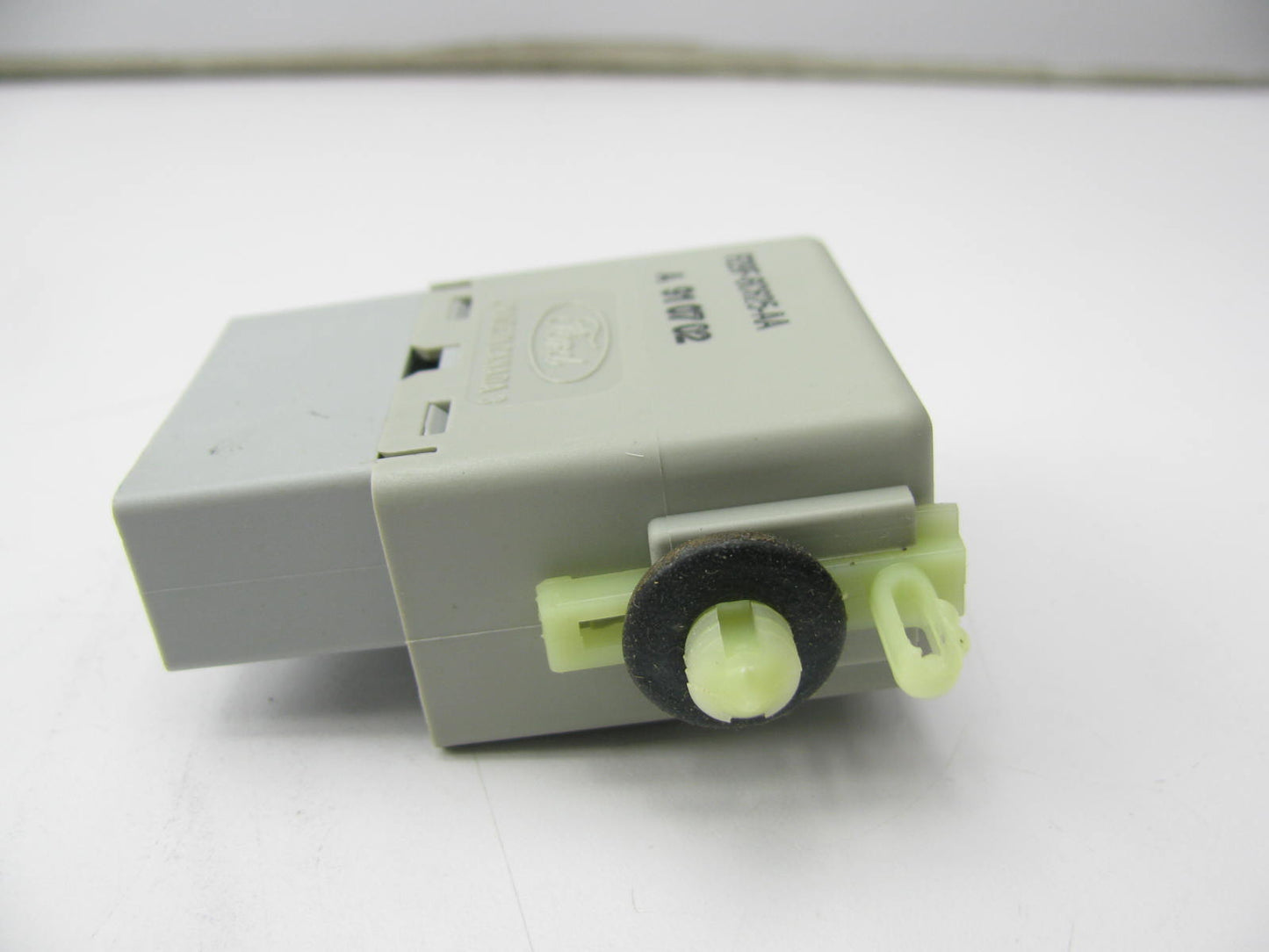 NEW - OEM Ford F29Z-6C625-A Low Oil Indicator Light Relay 1992 Aerostar