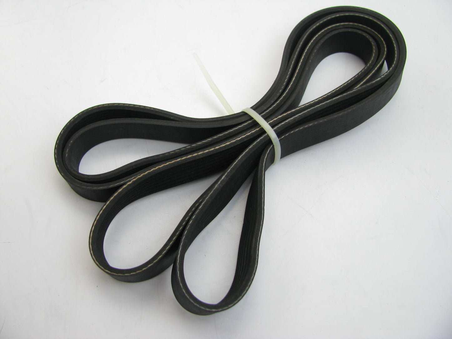 NEW - OEM Ford F2AE-8620-DA Serpentine Belt - 0.96'' X 97.50'' - 7 Ribs