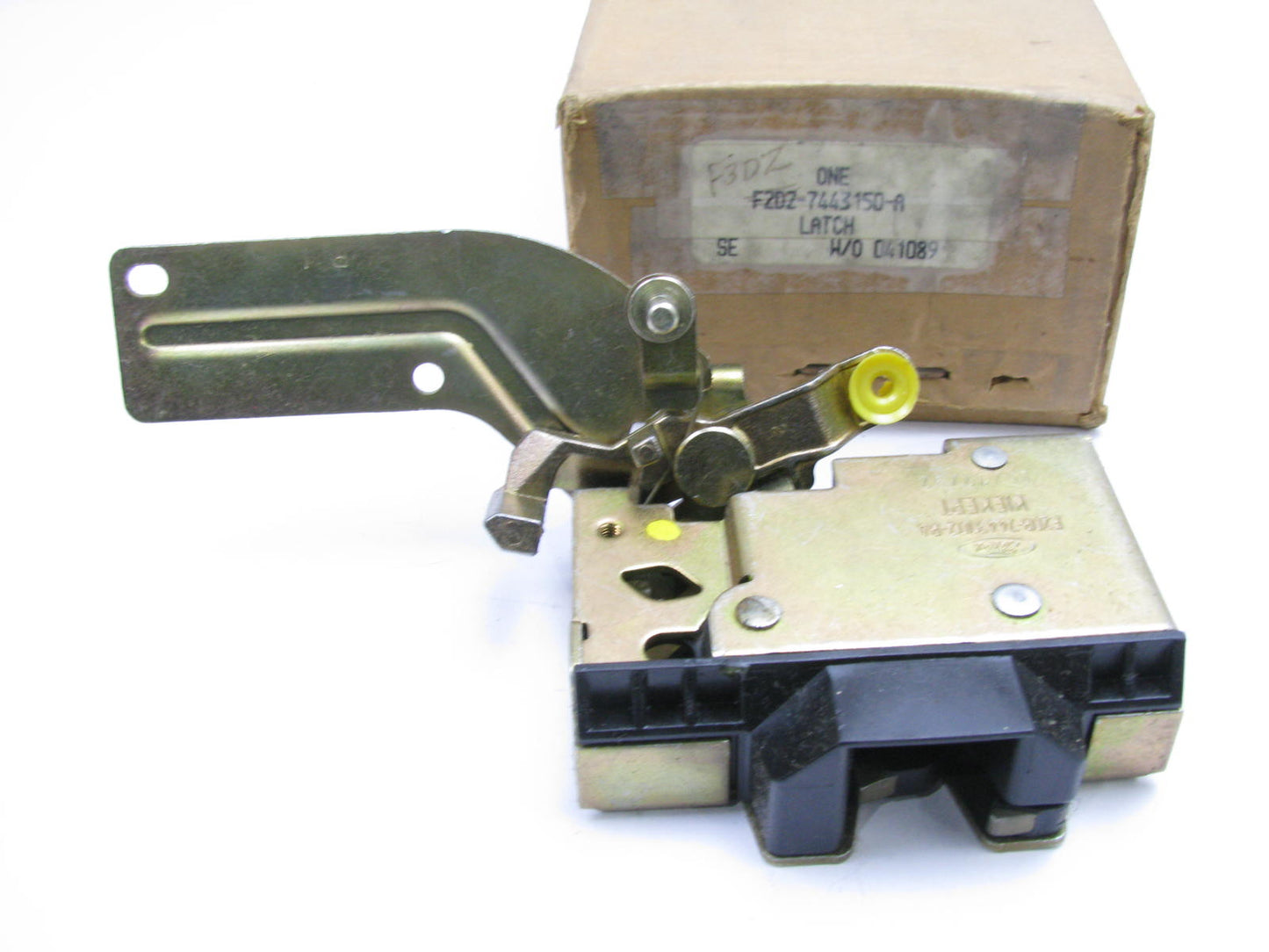 NEW - OEM Ford F2DZ-7443150-A Tailgate Latch 1991-1995 Taurus & Sable Wagon