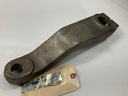 NOS - OEM Ford F2HZ-3590-D Power Steering Pitman Arm 1992-1997 CF7000 CF8000