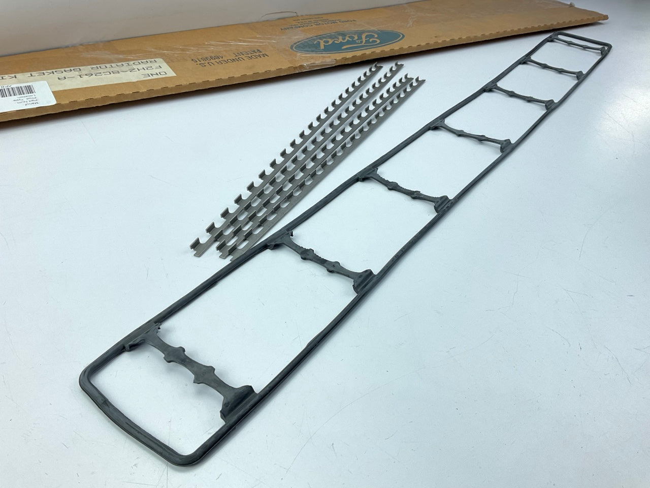 NEW - OEM Ford F2HZ-8C261-A Radiator Gasket Strip For Ad-Tech Cooling